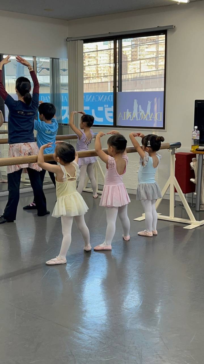 【さいたま市　バレエ教室】3歳から始めるバレエ